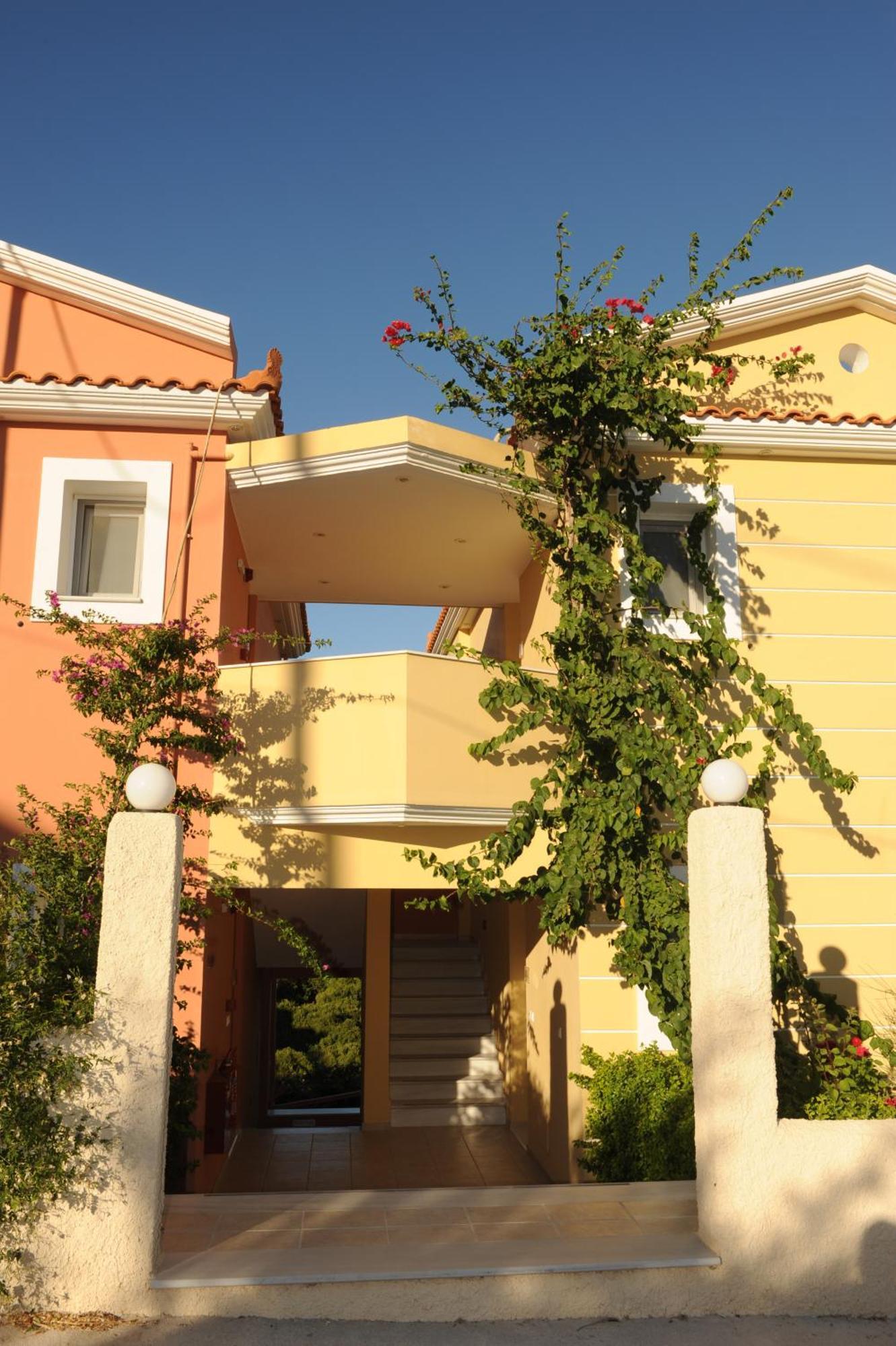 Yolanda Studios Paralia Agias Foteinis Exterior foto